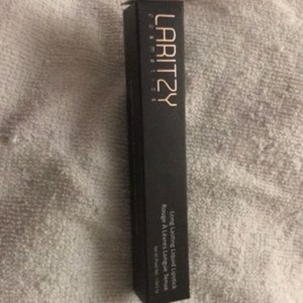 Laritzy Cosmetics Red Liquid Lipstick